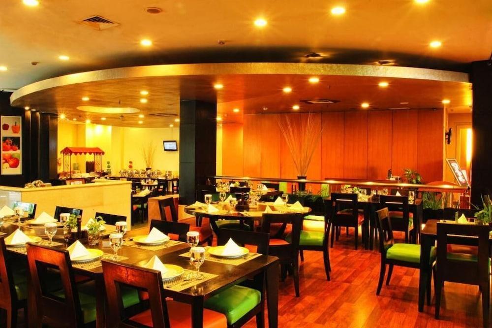 Hotel Grand Suka 3*