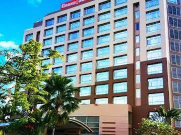 Grand Suka Hotel 3*