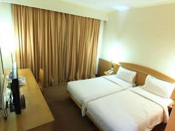 Hotel Grand Suka 3*